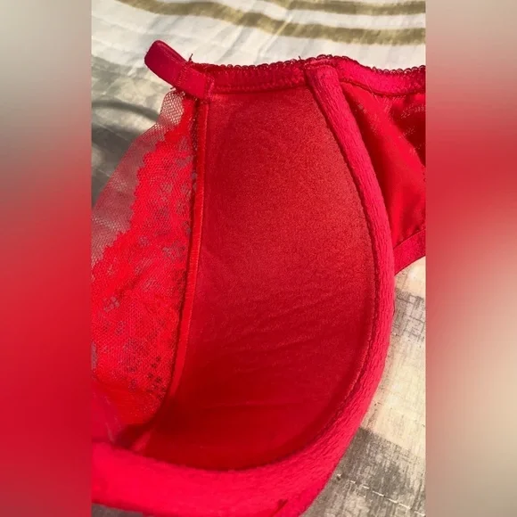 Victoria’s Secret bra - Picture 7 of 7